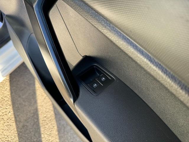 2019 Volkswagen Caddy 2.0 Tdi Bluemotion Tech 102Ps Trendline [Ac] Van (GF69BZW) Thumbnail 17