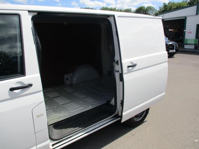 2019 Volkswagen Transporter T28 SWB 2.0TDI BMT 102PS STARTLINE (GF69VAO) Image 11