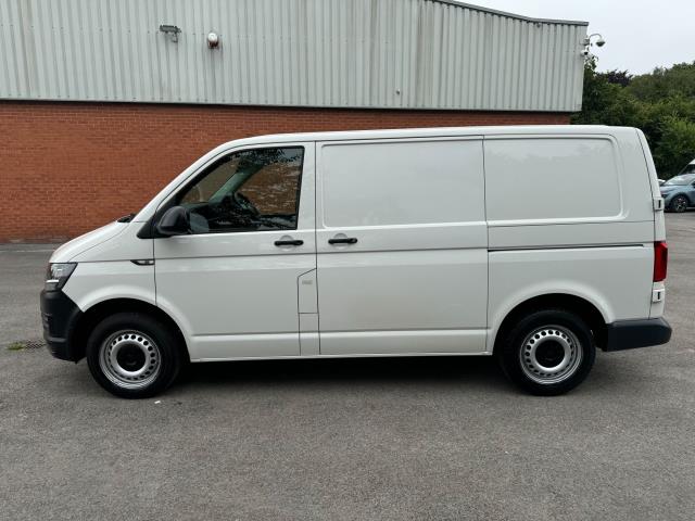 2019 Volkswagen Transporter 2.0 TDI BMT T28 SWB 102 Startline Van Euro 6 (GF69VBA) Image 6