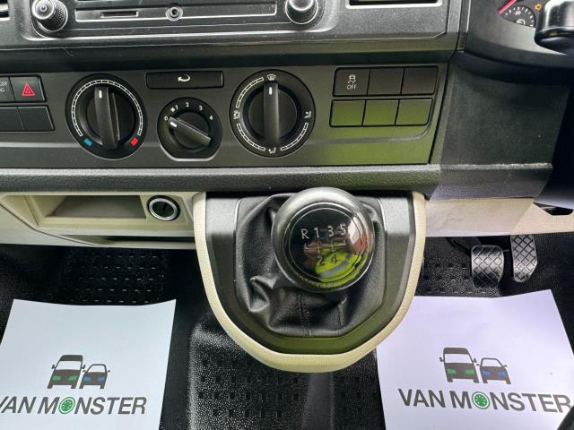 2019 Volkswagen Transporter 2.0 TDI BMT T28 SWB 102 Startline Van Euro 6 (GF69VBA) Image 30