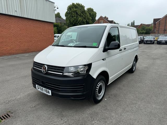 2019 Volkswagen Transporter 2.0 TDI BMT T28 SWB 102 Startline Van Euro 6 (GF69VBA) Image 4