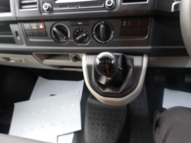 2019 Volkswagen Transporter 2.0 Tdi Bmt 102 Startline Van Euro 6 (GF69VVU) Image 30