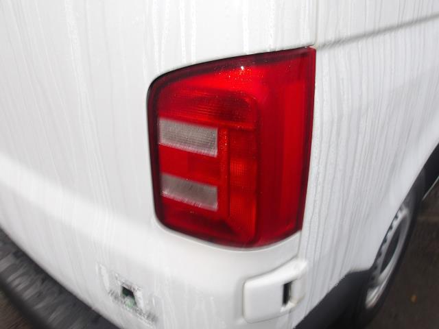 2019 Volkswagen Transporter 2.0 Tdi Bmt 102 Startline Van Euro 6 (GF69VVU) Image 9