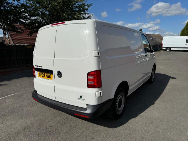 2019 Volkswagen Transporter T28 SWB 2.0TDI BMT 102PS STARTLINE EURO 6  (GF69YNO) Image 8