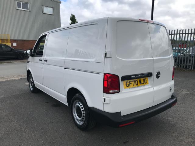 2020 Volkswagen Transporter T28 SWB STARTLINE 110PS BUSINESS  AIR CON  EURO 6 (GF70WJO) Image 5