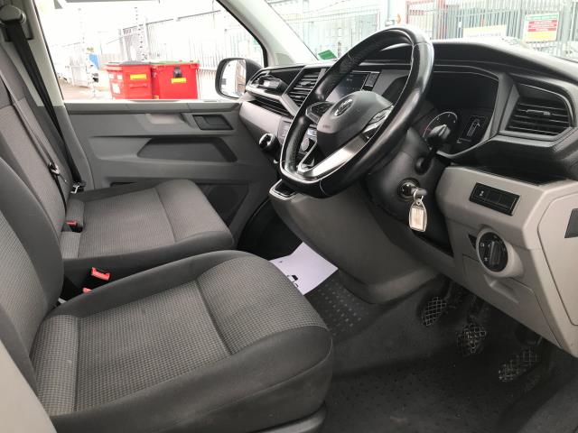 2020 Volkswagen Transporter T28 SWB STARTLINE 110PS BUSINESS  AIR CON  EURO 6 (GF70WJO) Image 21