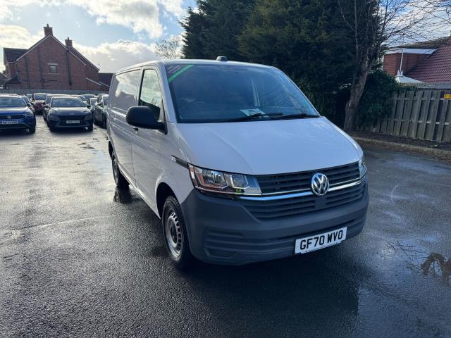 2020 Volkswagen Transporter T28 SWB STARTLINE 110PS BUSINESS  AIR CON  EURO 6 (GF70WVO) Image 2