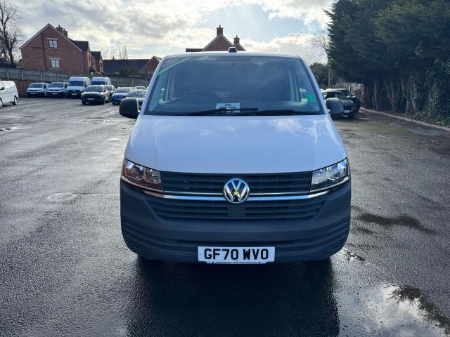 2020 Volkswagen Transporter T28 SWB STARTLINE 110PS BUSINESS  AIR CON  EURO 6 (GF70WVO) Image 3