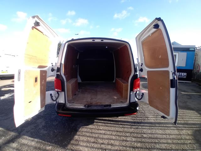 2020 Volkswagen Transporter 2.0 Tdi 110 Startline Business Van (GF70ZRK) Image 16