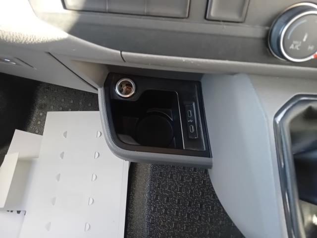 2020 Volkswagen Transporter 2.0 Tdi 110 Startline Business Van (GF70ZRK) Image 28