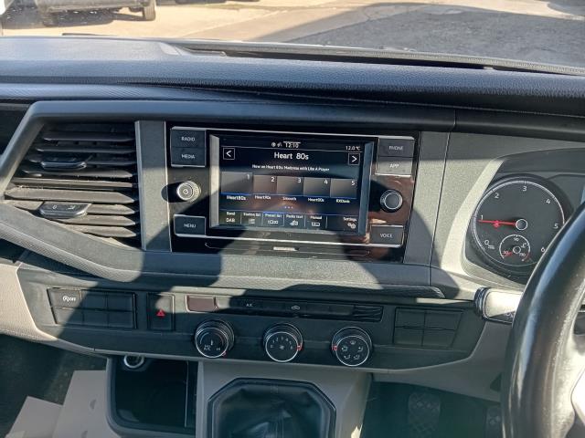 2020 Volkswagen Transporter 2.0 Tdi 110 Startline Business Van (GF70ZRK) Image 23