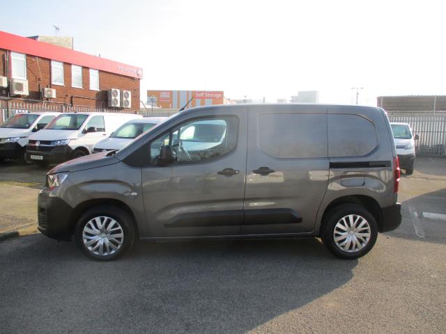 2021 Peugeot Partner 1000 1.5 Bluehdi 100 Professional Premium Van (GF71VOD) Image 8