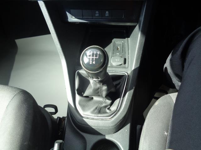 2019 Volkswagen Caddy 2.0 Tdi Bluemotion Tech 102Ps Trendline [Ac] Van (GH19EFE) Image 28