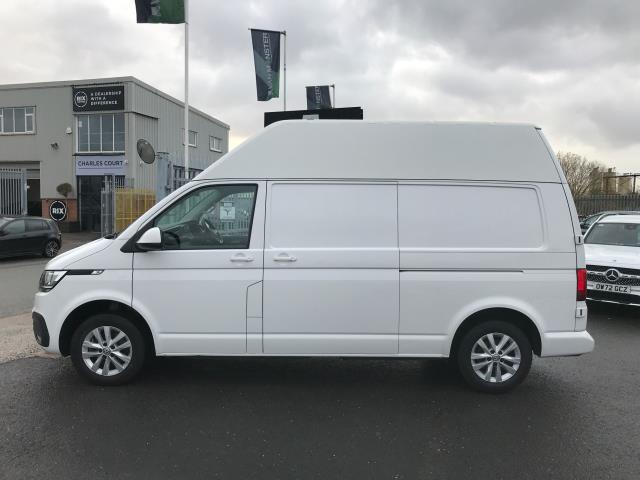 2021 Volkswagen Transporter T30 LWB HIGHLINE 110PS HIGH ROOF EURO 6 (GJ21VMM) Image 9