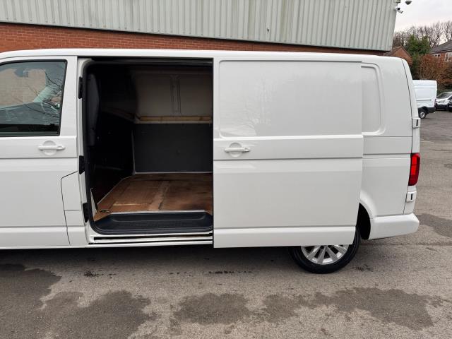 2021 Volkswagen Transporter 2.0 TDI 110 Highline Van (GJ21VMP) Image 47