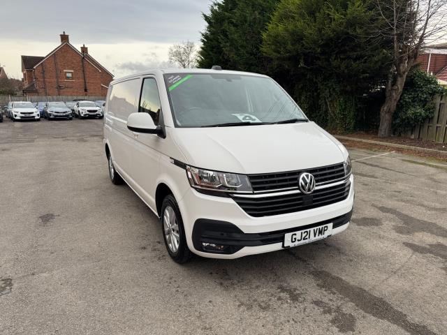 2021 Volkswagen Transporter 2.0 TDI 110 Highline Van (GJ21VMP) Image 2