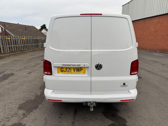 2021 Volkswagen Transporter 2.0 TDI 110 Highline Van (GJ21VMP) Image 8