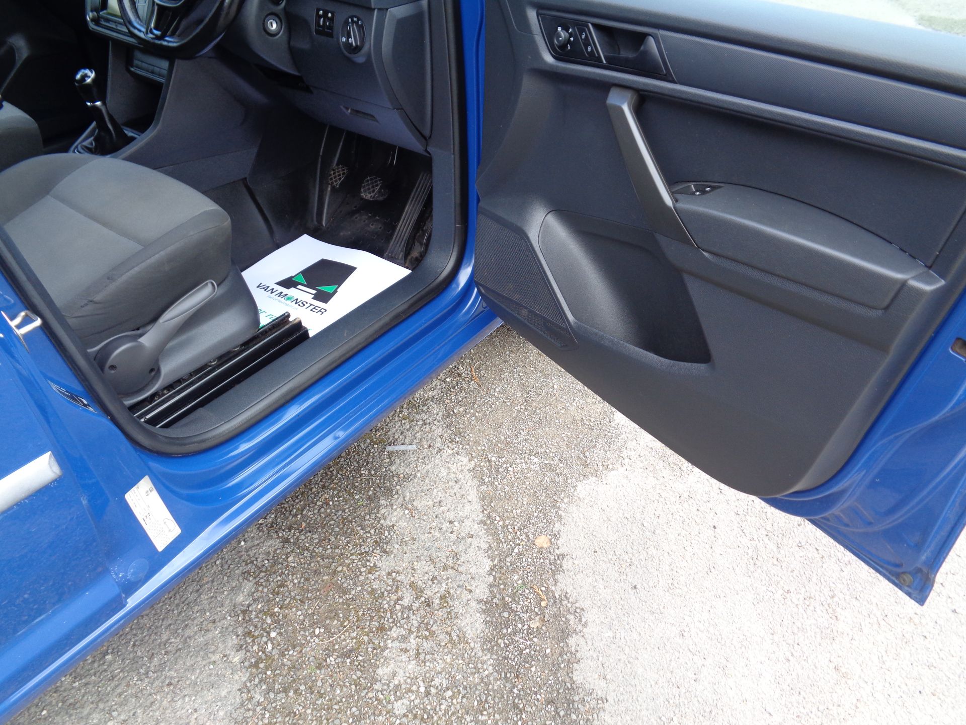 2017 Volkswagen Caddy  2.0 Tdi Bluemotion Tech 102Ps Startline Van Euro 6 *70 MPH RESTRICTED* (GJ67CXN) Image 13