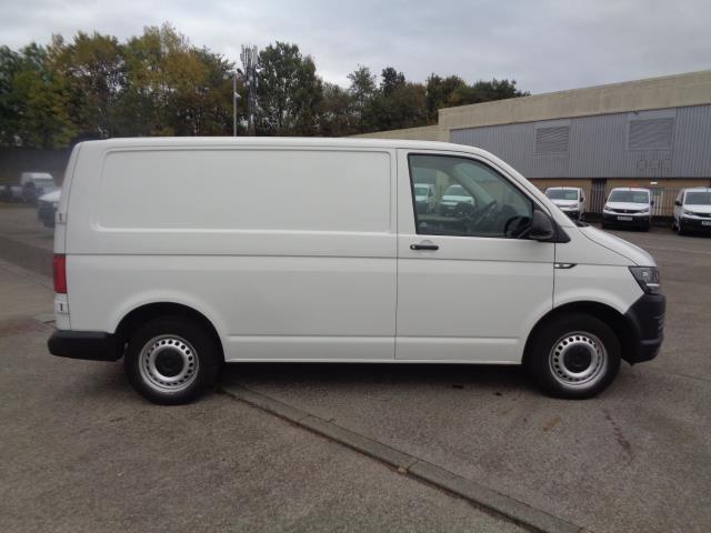 2019 Volkswagen Transporter 2.0 Tdi Bmt 102 Startline Van Euro 6 (GJ69DVW) Image 4