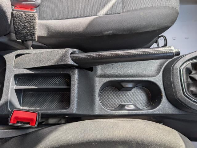 2019 Volkswagen Caddy 2.0 Tdi Bluemotion Tech 102Ps Startline Van (GJ69DWL) Image 28