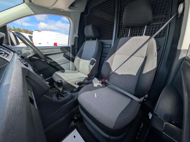 2019 Volkswagen Caddy 2.0 Tdi Bluemotion Tech 102Ps Startline Van (GJ69DWL) Image 16