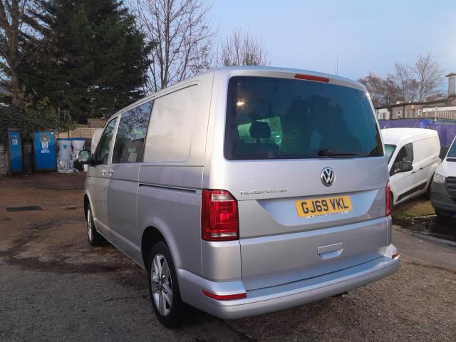 2019 Volkswagen Transporter 2.0 Tdi Bmt 150 Highline Kombi Van Dsg (GJ69VKL) Image 6