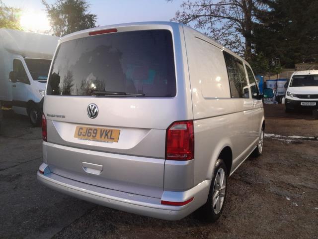 2019 Volkswagen Transporter 2.0 Tdi Bmt 150 Highline Kombi Van Dsg (GJ69VKL) Image 8