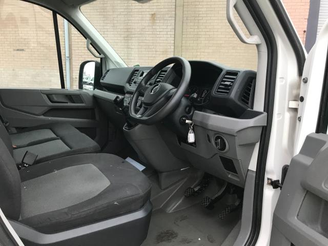 2019 Volkswagen Crafter CR35 MWB 2.0TDI 140PS HIGH ROOF STARTLINE EURO 6  (GJ69YGD) Image 20