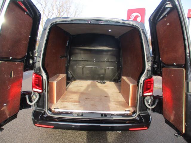 2020 Volkswagen Transporter 2.0 Tdi 150 Highline Van (GJ70YFN) Image 33