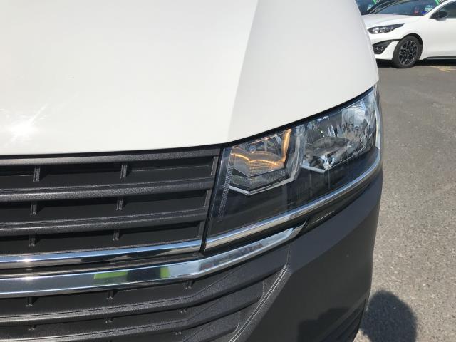 2021 Volkswagen Transporter T28 SWB STARTLINE 110PS BUSINESS  AIR CON  EURO 6 (GJ71FFS) Image 43