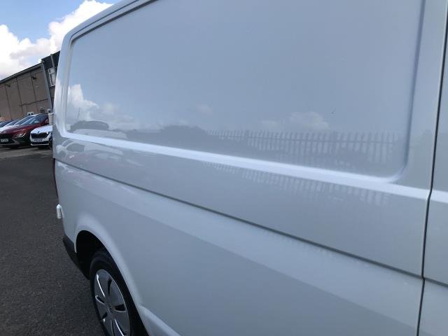 2021 Volkswagen Transporter T28 SWB STARTLINE 110PS BUSINESS  AIR CON  EURO 6 (GJ71FFS) Image 8