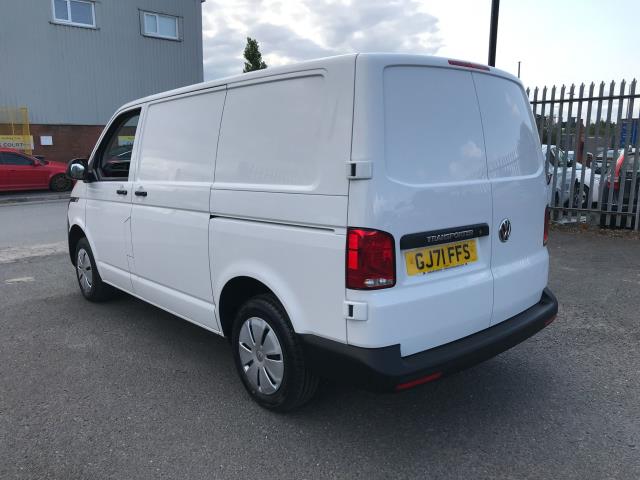 2021 Volkswagen Transporter T28 SWB STARTLINE 110PS BUSINESS  AIR CON  EURO 6 (GJ71FFS) Image 5
