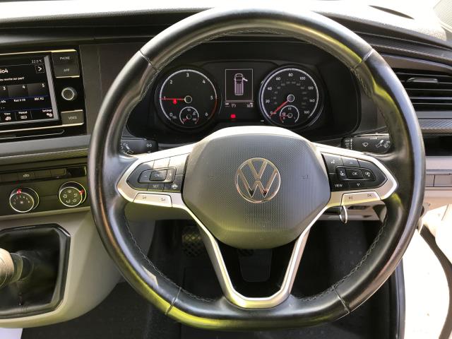 2021 Volkswagen Transporter T28 SWB STARTLINE 110PS BUSINESS  AIR CON  EURO 6 (GJ71FFS) Image 17