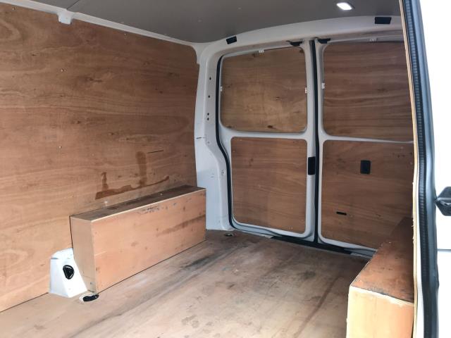 2021 Volkswagen Transporter T28 SWB STARTLINE 110PS BUSINESS  AIR CON  EURO 6 (GJ71FFS) Image 12