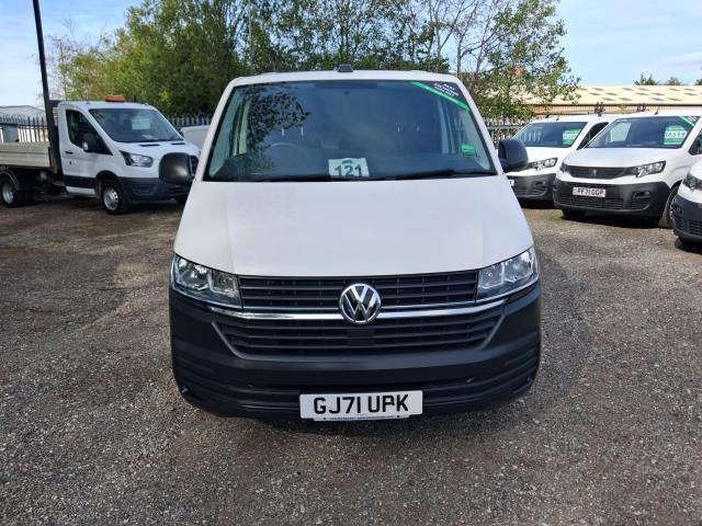 2021 Volkswagen Transporter T28 SWB STARTLINE 110PS BUSINESS  AIR CON  EURO 6 (GJ71UPK) Image 2