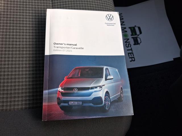 2021 Volkswagen Transporter T28 SWB STARTLINE 110PS BUSINESS  AIR CON  EURO 6 (GJ71UPK) Image 23