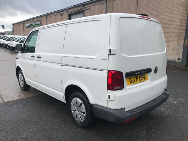 2021 Volkswagen Transporter T28 SWB STARTLINE 110PS BUSINESS  AIR CON  EURO 6 (GJ71UPK) Image 5