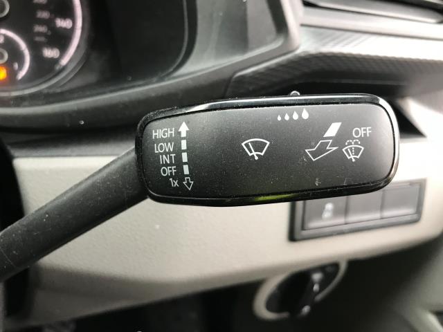 2021 Volkswagen Transporter T28 SWB STARTLINE 110PS BUSINESS  AIR CON  EURO 6 (GJ71UPK) Image 37