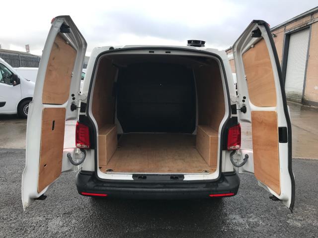 2021 Volkswagen Transporter T28 SWB STARTLINE 110PS BUSINESS  AIR CON  EURO 6 (GJ71UPK) Image 26