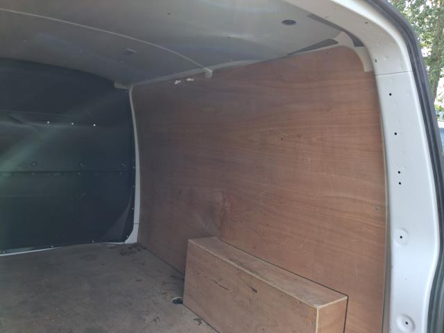 2021 Volkswagen Transporter T28 SWB STARTLINE 110PS BUSINESS  AIR CON  EURO 6 (GJ71UPK) Image 11