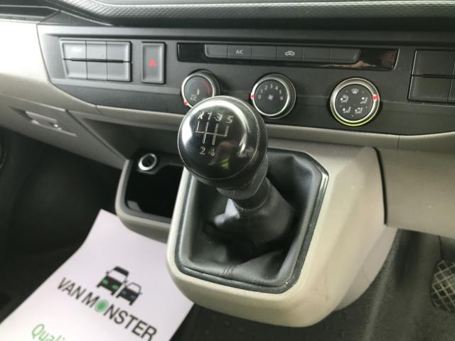 2021 Volkswagen Transporter T28 SWB STARTLINE 110PS BUSINESS  AIR CON  EURO 6 (GJ71WGO) Image 16