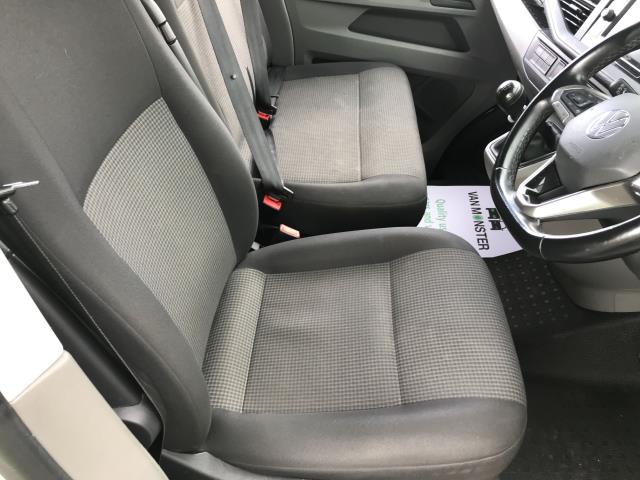 2021 Volkswagen Transporter T28 SWB STARTLINE 110PS BUSINESS  AIR CON  EURO 6 (GJ71WGO) Image 13