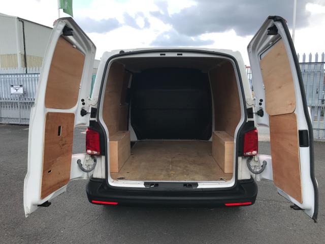 2021 Volkswagen Transporter T28 SWB STARTLINE 110PS BUSINESS  AIR CON  EURO 6 (GJ71WGO) Image 26