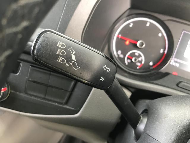 2021 Volkswagen Transporter T28 SWB STARTLINE 110PS BUSINESS  AIR CON  EURO 6 (GJ71WGO) Image 34