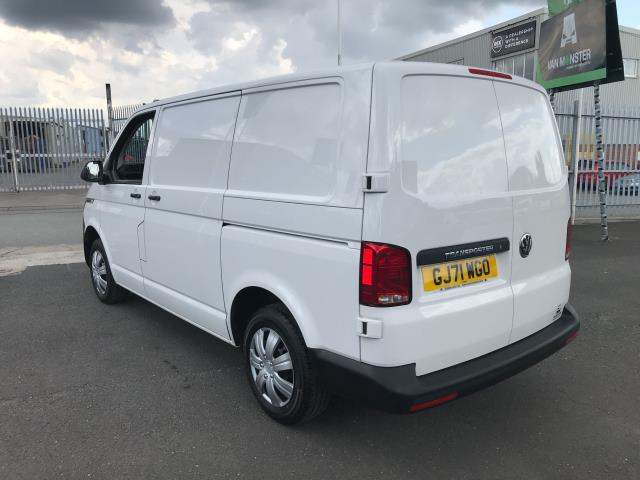 2021 Volkswagen Transporter T28 SWB STARTLINE 110PS BUSINESS  AIR CON  EURO 6 (GJ71WGO) Image 5