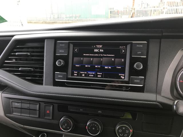 2021 Volkswagen Transporter T28 SWB STARTLINE 110PS BUSINESS  AIR CON  EURO 6 (GJ71WGO) Image 14
