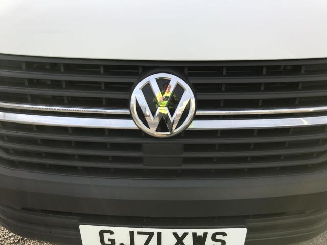 2021 Volkswagen Transporter T28 SWB STARTLINE 110PS BUSINESS  AIR CON  EURO 6 (GJ71XWS) Image 40