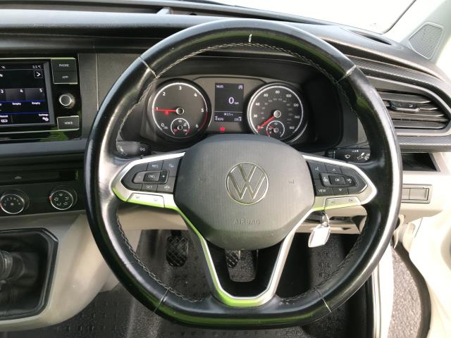2021 Volkswagen Transporter T28 SWB STARTLINE 110PS BUSINESS  AIR CON  EURO 6 (GJ71XWS) Image 17