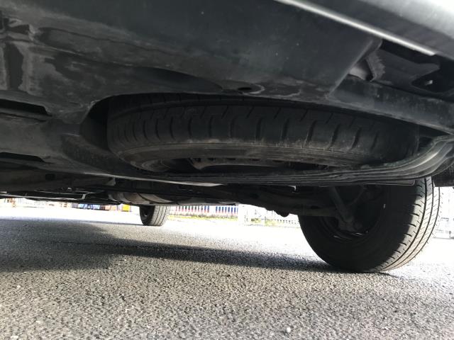 2021 Volkswagen Transporter T28 SWB STARTLINE 110PS BUSINESS  AIR CON  EURO 6 (GJ71XWS) Image 28