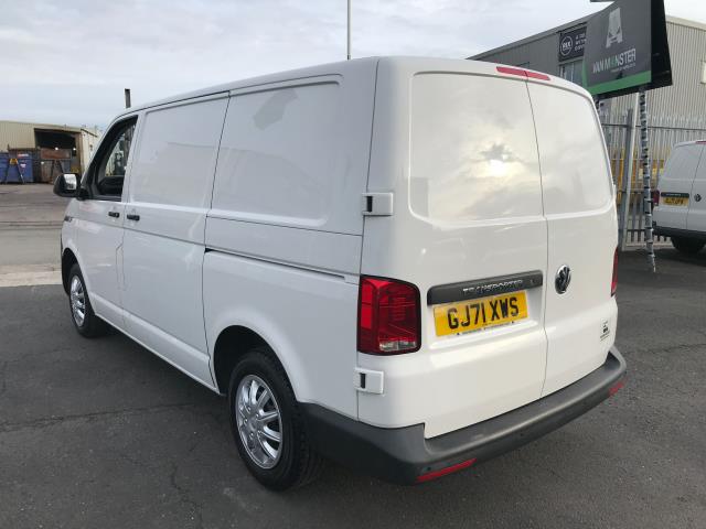 2021 Volkswagen Transporter T28 SWB STARTLINE 110PS BUSINESS  AIR CON  EURO 6 (GJ71XWS) Image 5